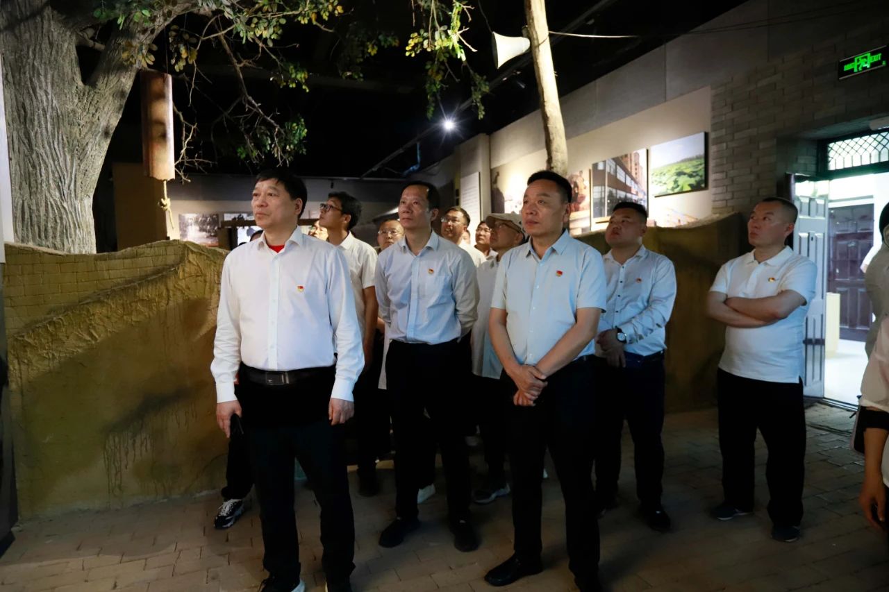 砥礪初心使命，汲取奮進(jìn)力量丨花花牛乳業(yè)集團(tuán)黨委組織開展學(xué)習(xí)“焦裕祿精神”主題黨日活動(dòng)