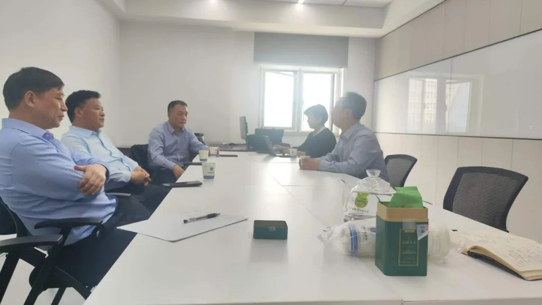 花花牛乳業(yè)集團與中原食品實驗室簽訂戰(zhàn)略合作協(xié)議 花花牛乳業(yè)集團與中原食品實驗室簽訂戰(zhàn)略合作協(xié)議